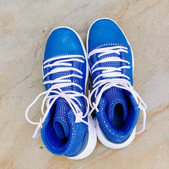 Under Armour Men's Drive 5 Basketball Shoe - Picture 5 of 8